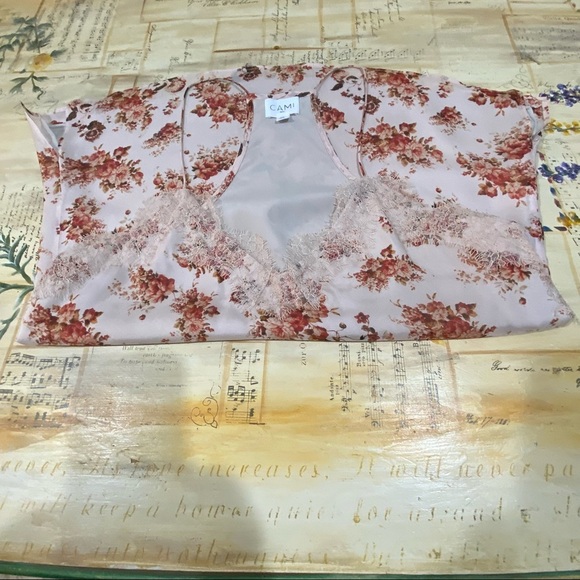 CAMI NYC. The Racer Lace Trim Silk Camisole . Size XS - Picture 9 of 10